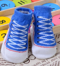 Load image into Gallery viewer, Non-slip rubber-soled socks