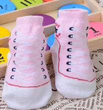 Load image into Gallery viewer, Non-slip rubber-soled socks