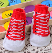 Load image into Gallery viewer, Non-slip rubber-soled socks