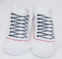 Load image into Gallery viewer, Non-slip rubber-soled socks