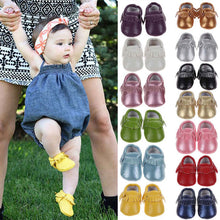 Load image into Gallery viewer, Spring Baby Shoes PU Leather Baby Girls Moccasins Shoes Kids Boys Soft Non-slip Footwear for Newborns Crib Shoes 0-18 Months